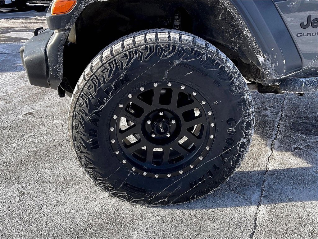 Used 2020 Jeep Gladiator Sport w/ Quick Order Package 24S image 7