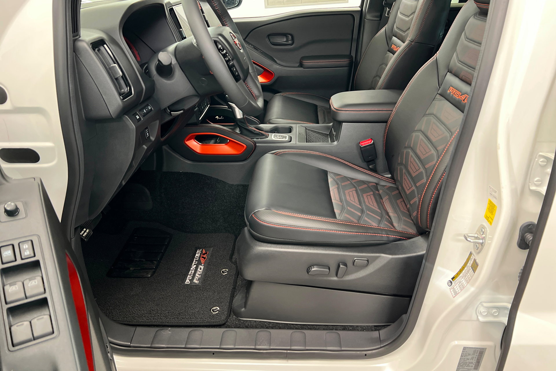New 2026 Nissan Frontier PRO-4X w/ Pro Premium Package image 17