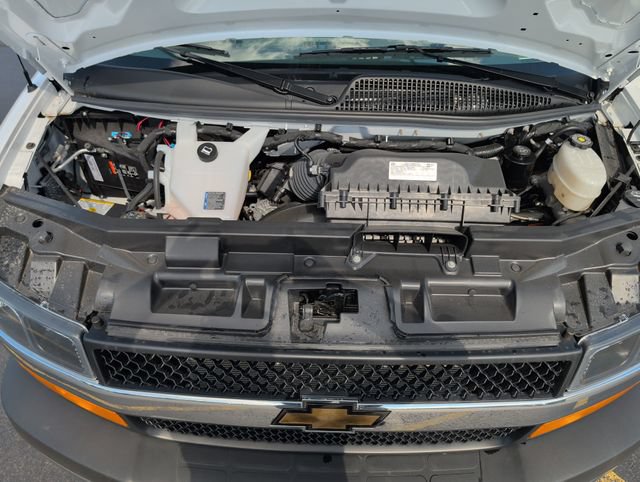 New 2026 Chevrolet Express 3500 w/ Power Convenience Package RWD image 18