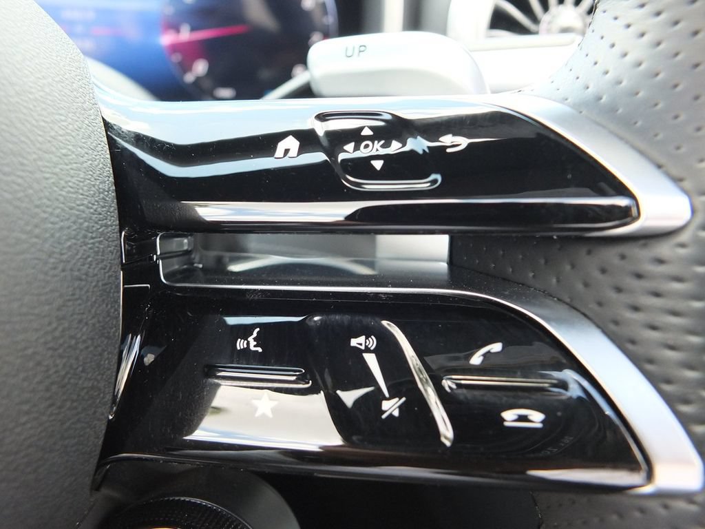 Used 2023 Mercedes-Benz SL 43 AMG image 40