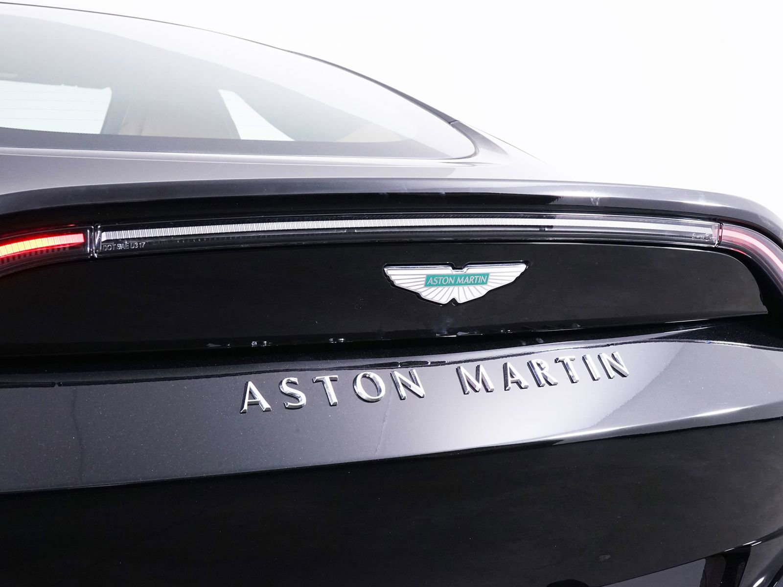 New 2026 Aston Martin V8 Vantage Coupe image 29