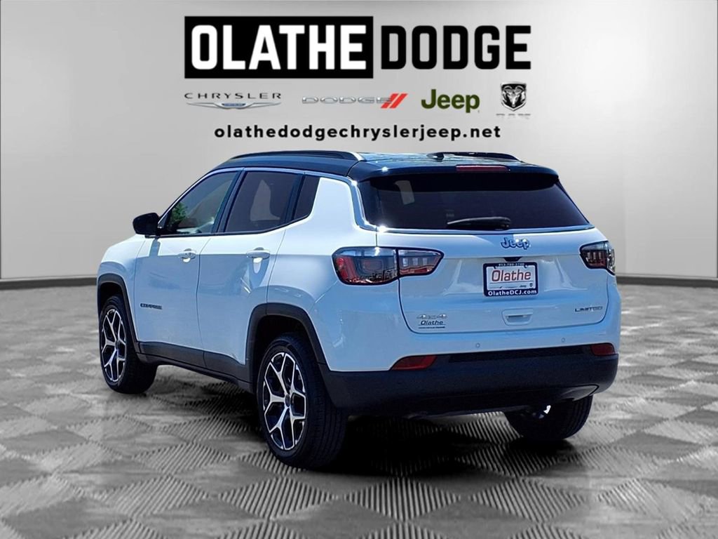 Used 2025 Jeep Compass Limited AWD/4WD image 3