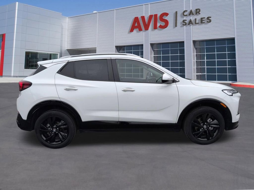 Used 2024 Buick Encore GX Sport Touring image 5