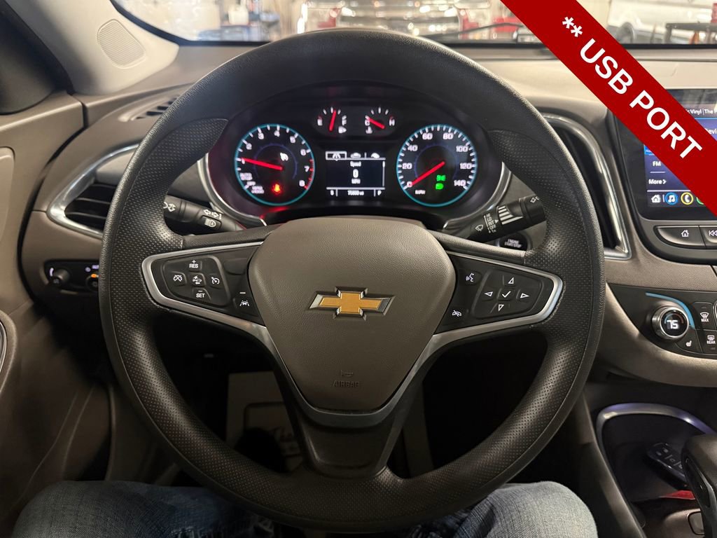 Used 2021 Chevrolet Malibu LT image 16