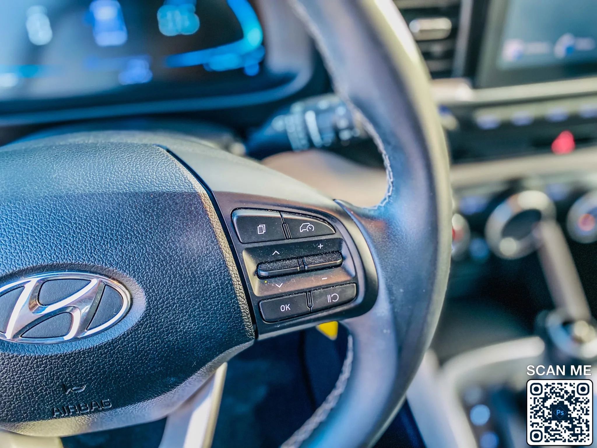 Used 2023 Hyundai Venue SEL image 22