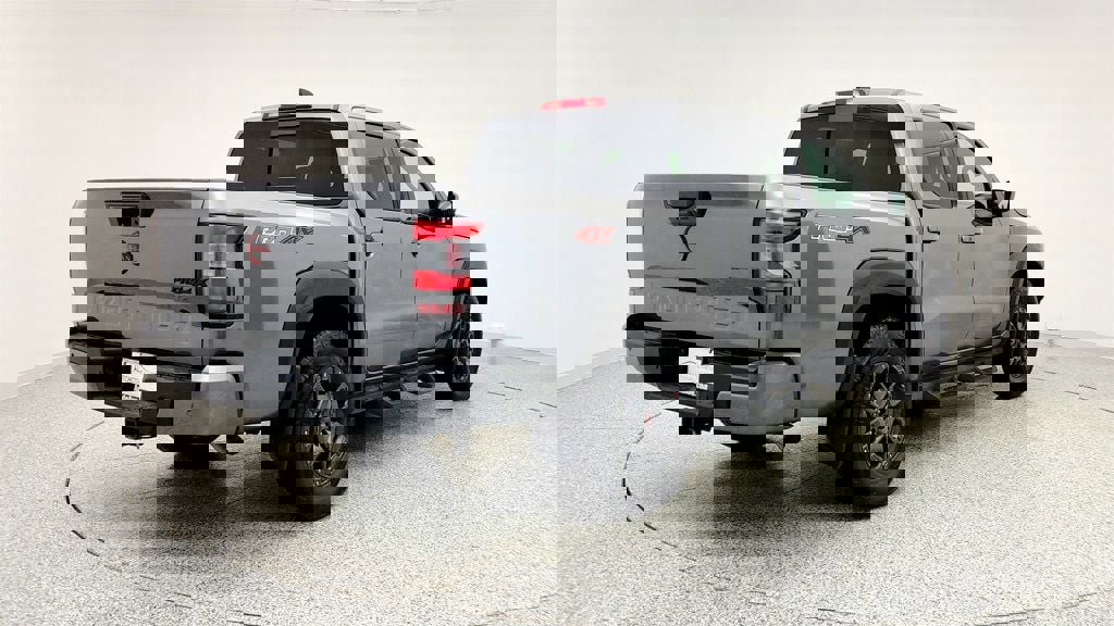 Used 2024 Nissan Frontier PRO-4X w/ Pro Premium Package image 5