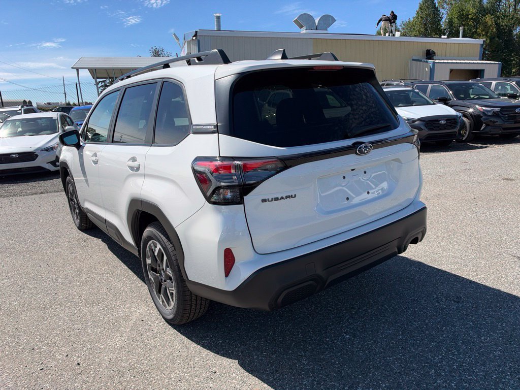 New 2026 Subaru Forester Premium AWD/4WD image 7