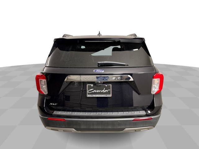 Used 2022 Ford Explorer XLT w/ Equipment Group 202A image 7