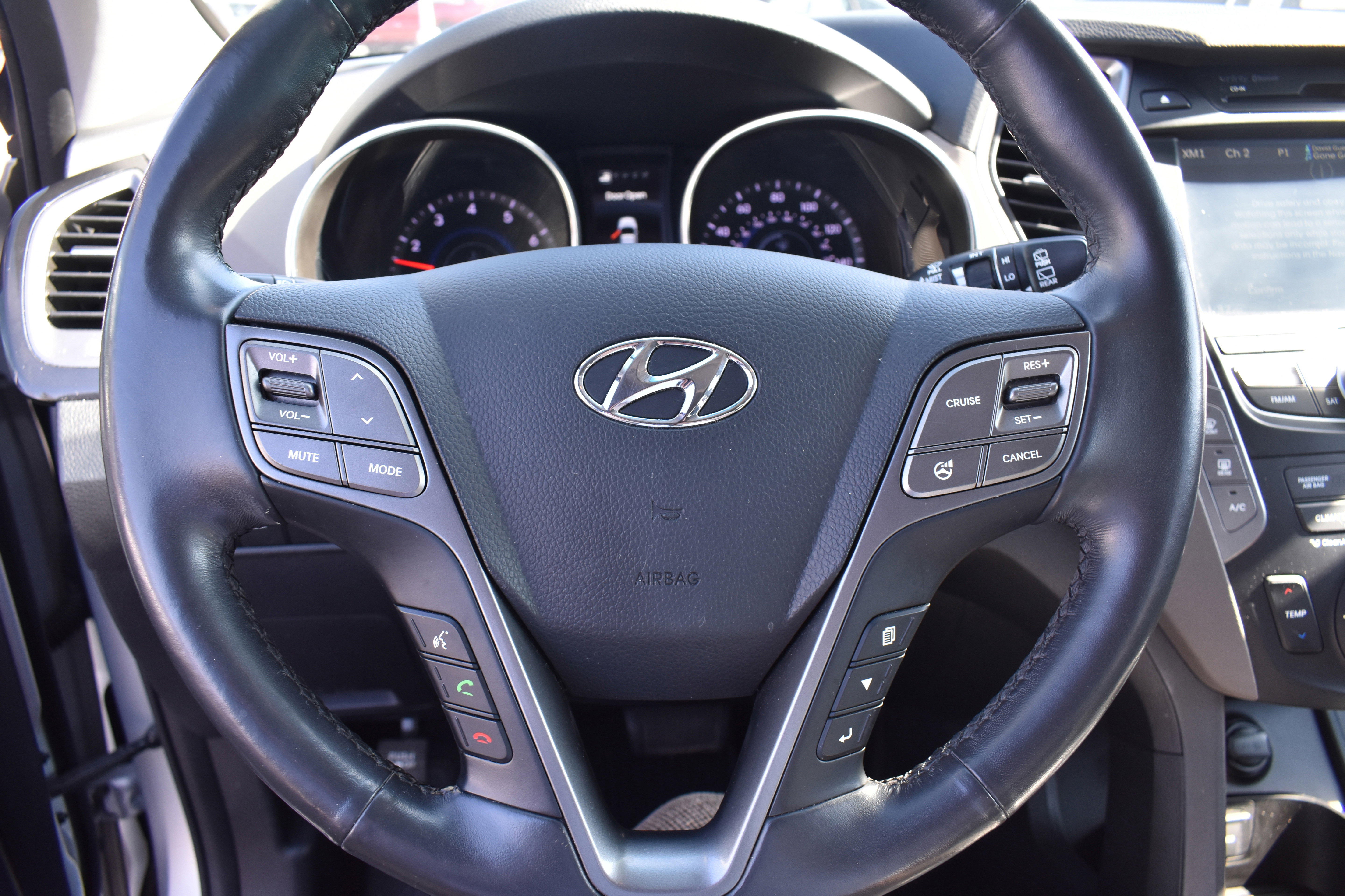 Used 2016 Hyundai Santa Fe Limited w/ Option Group 04 image 13