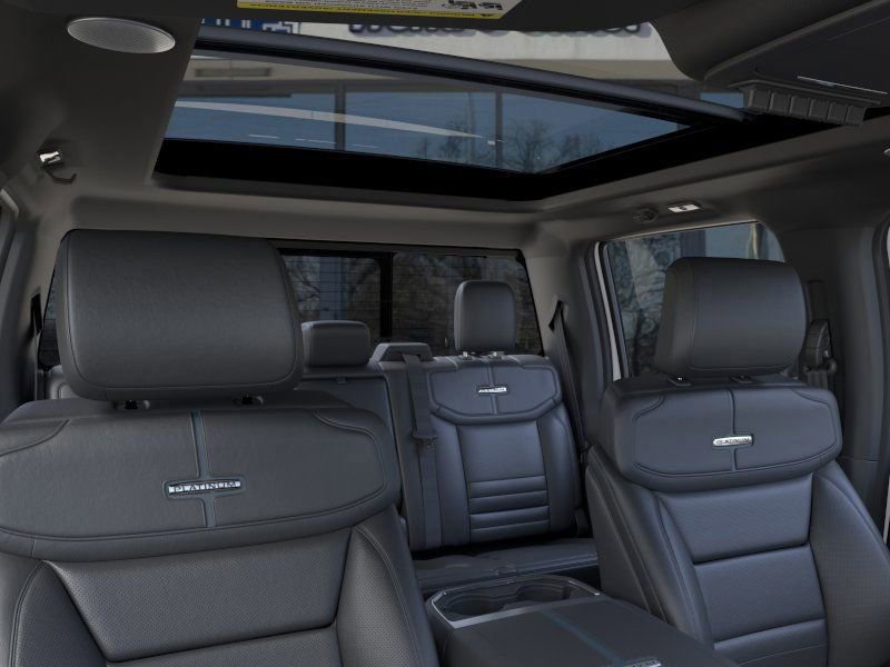 New 2026 Ford F350 Platinum w/ FX4 Off-Road Package image 22