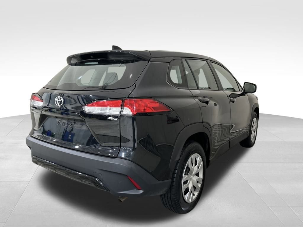 Used 2023 Toyota Corolla Cross L image 5