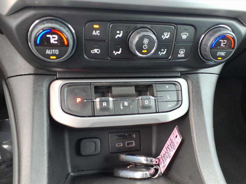 Used 2023 GMC Acadia SLT image 29