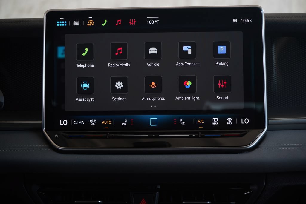 New 2026 Volkswagen Tiguan SE R-Line FWD image 11