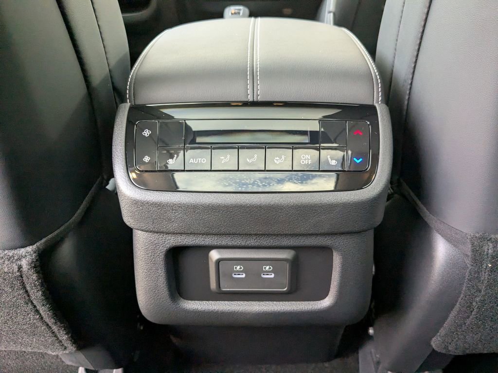 New 2026 INFINITI QX60 Luxe image 26