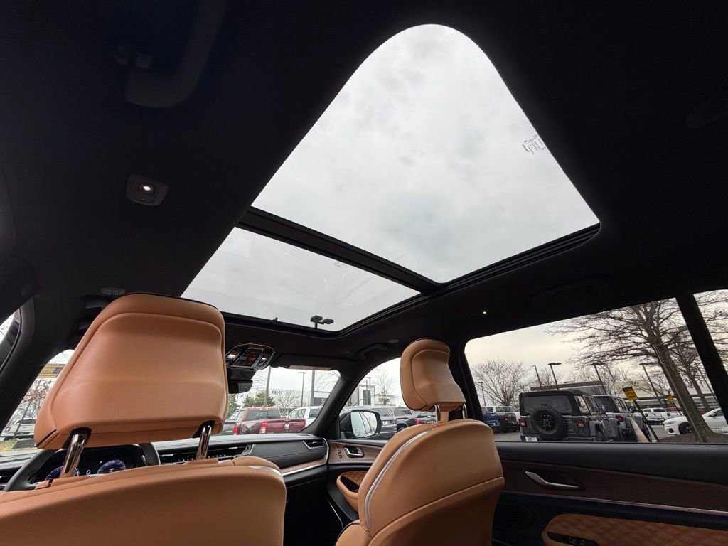 Certified 2024 Jeep Grand Cherokee L Summit image 38