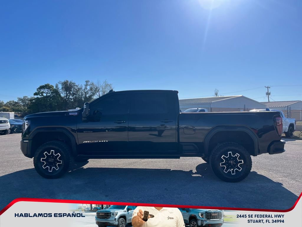 Used 2024 GMC Sierra 2500 AT4X image 4