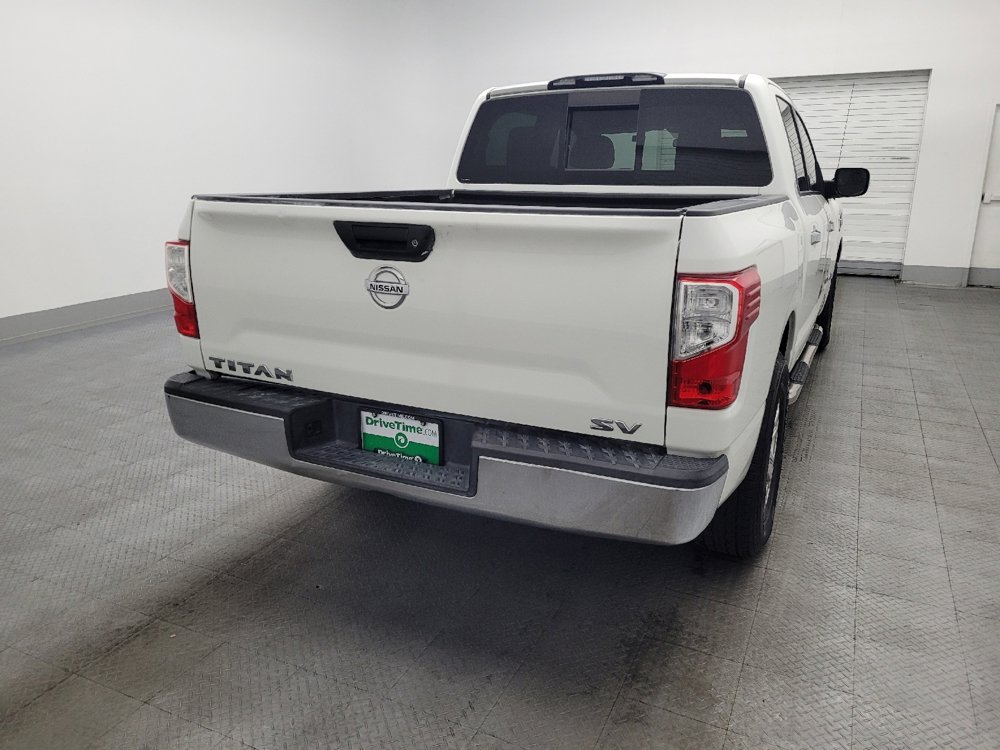 Used 2017 Nissan Titan SV RWD image 7