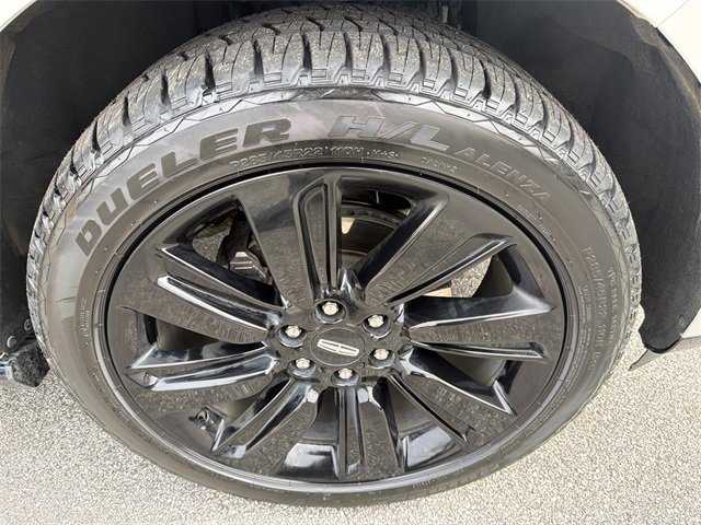 Used 2024 Lincoln Navigator Reserve image 12