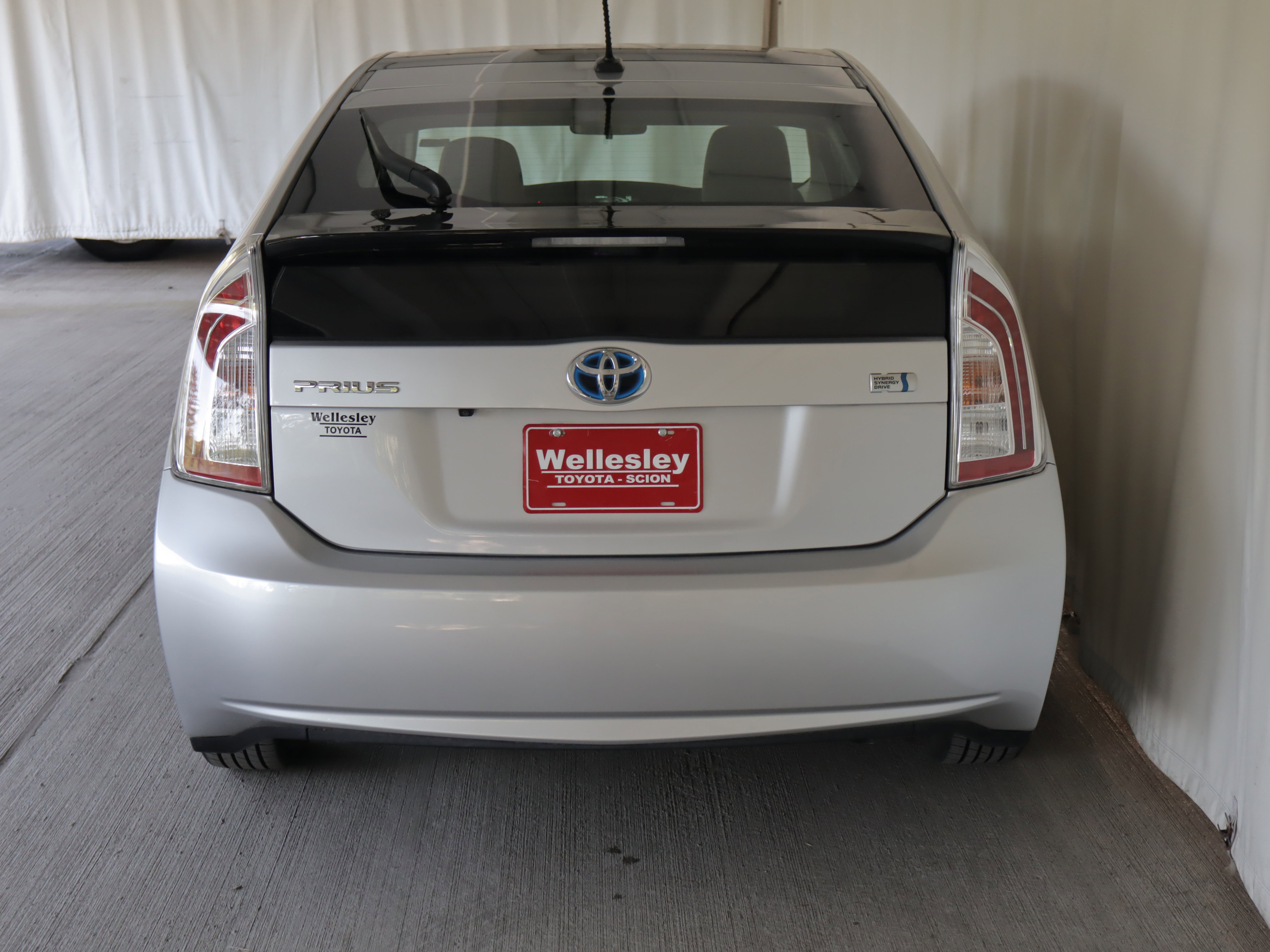 Used 2015 Toyota Prius Three w/ Solar Roof Package FWD image 26