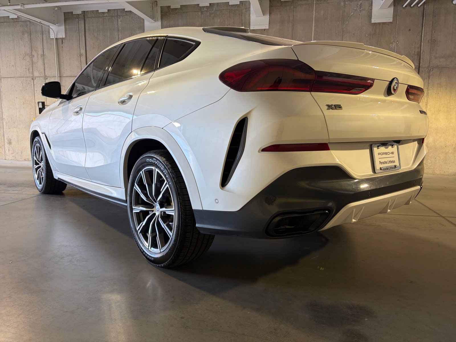 Used 2022 BMW X6 M50i w/ Executive Package AWD/4WD image 3