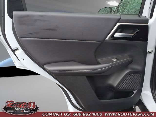 Used 2024 Mitsubishi Outlander SE FWD image 22