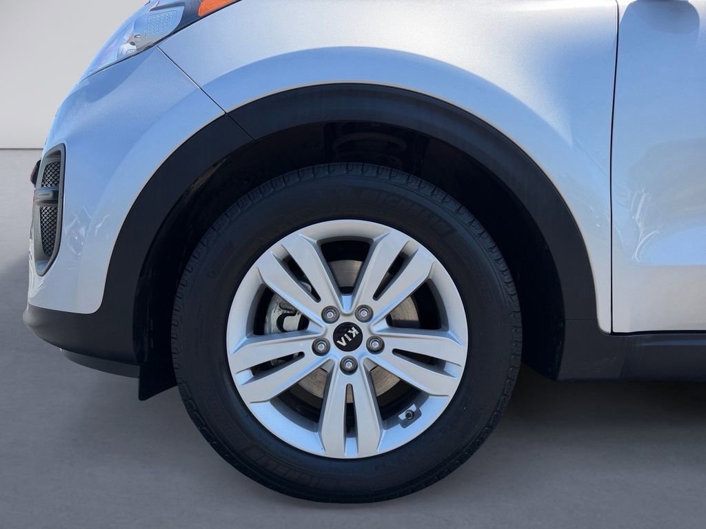 Used 2017 Kia Sportage LX w/ LX Popular Package FWD image 9