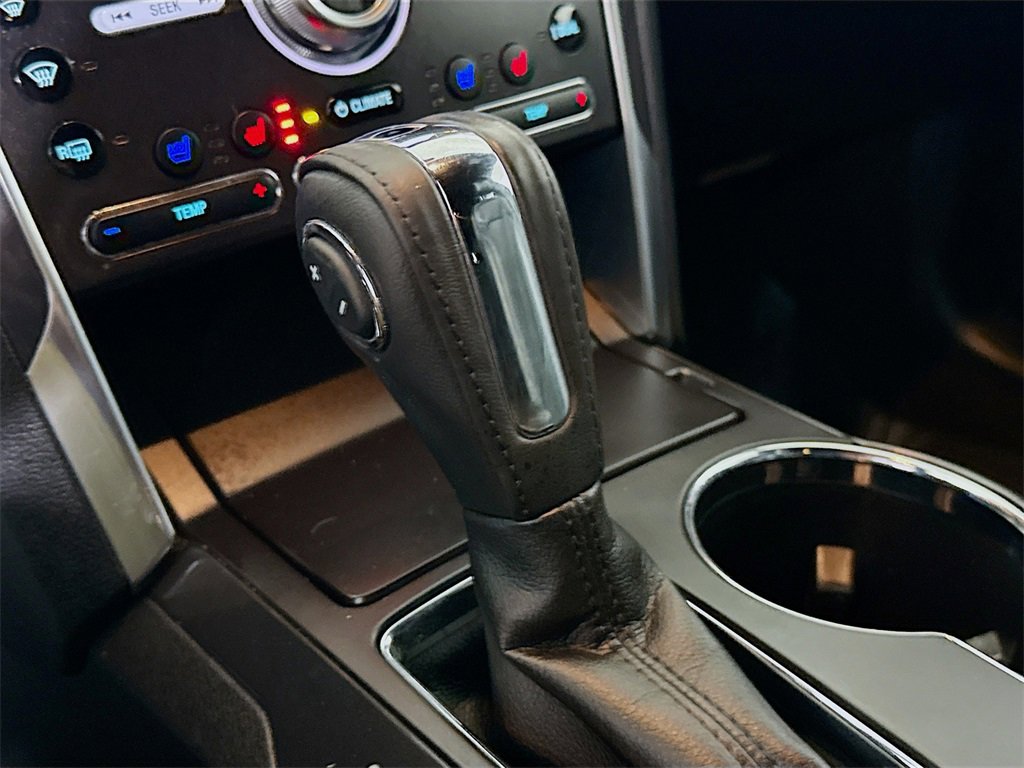 Used 2019 Ford Explorer Limited w/ Class III Trailer Tow Package image 10