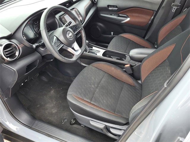 Used 2024 Nissan Kicks SR image 11