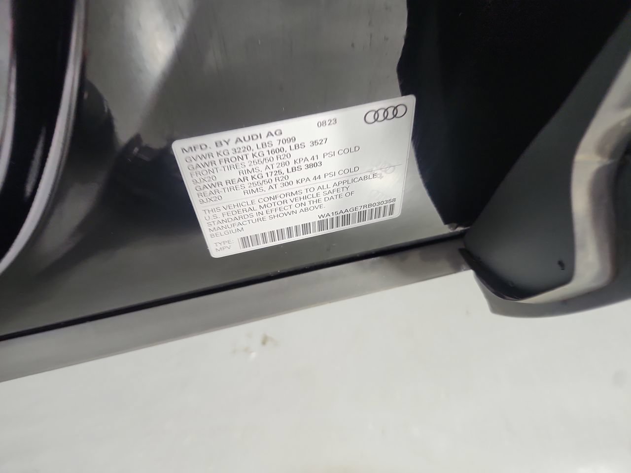 Used 2024 Audi Q8 e-tron Premium Plus AWD/4WD image 38