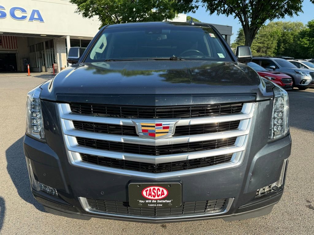 Used 2019 Cadillac Escalade Luxury AWD/4WD image 3