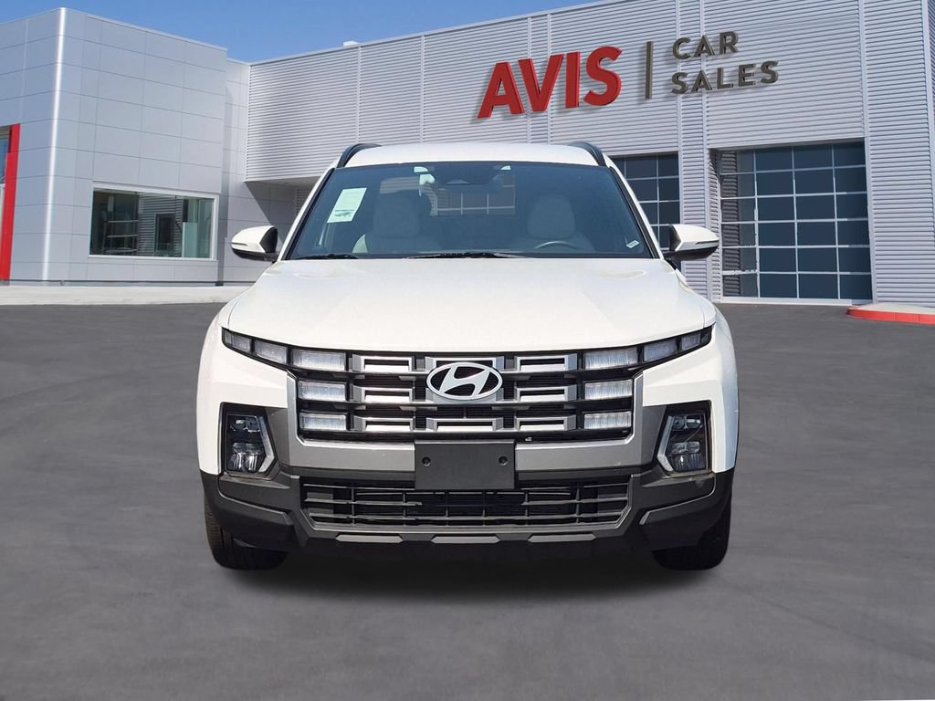 Used 2025 Hyundai Santa Cruz SEL FWD image 2