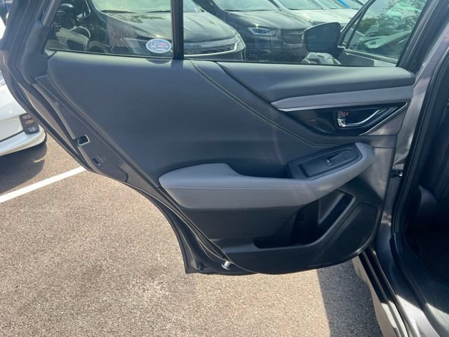 Used 2025 Subaru Outback Onyx Edition AWD/4WD image 18