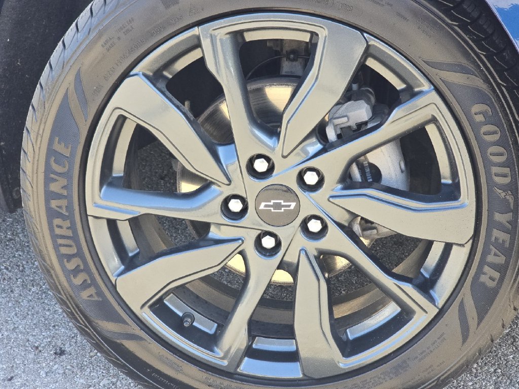 Used 2023 Chevrolet Equinox RS FWD image 7