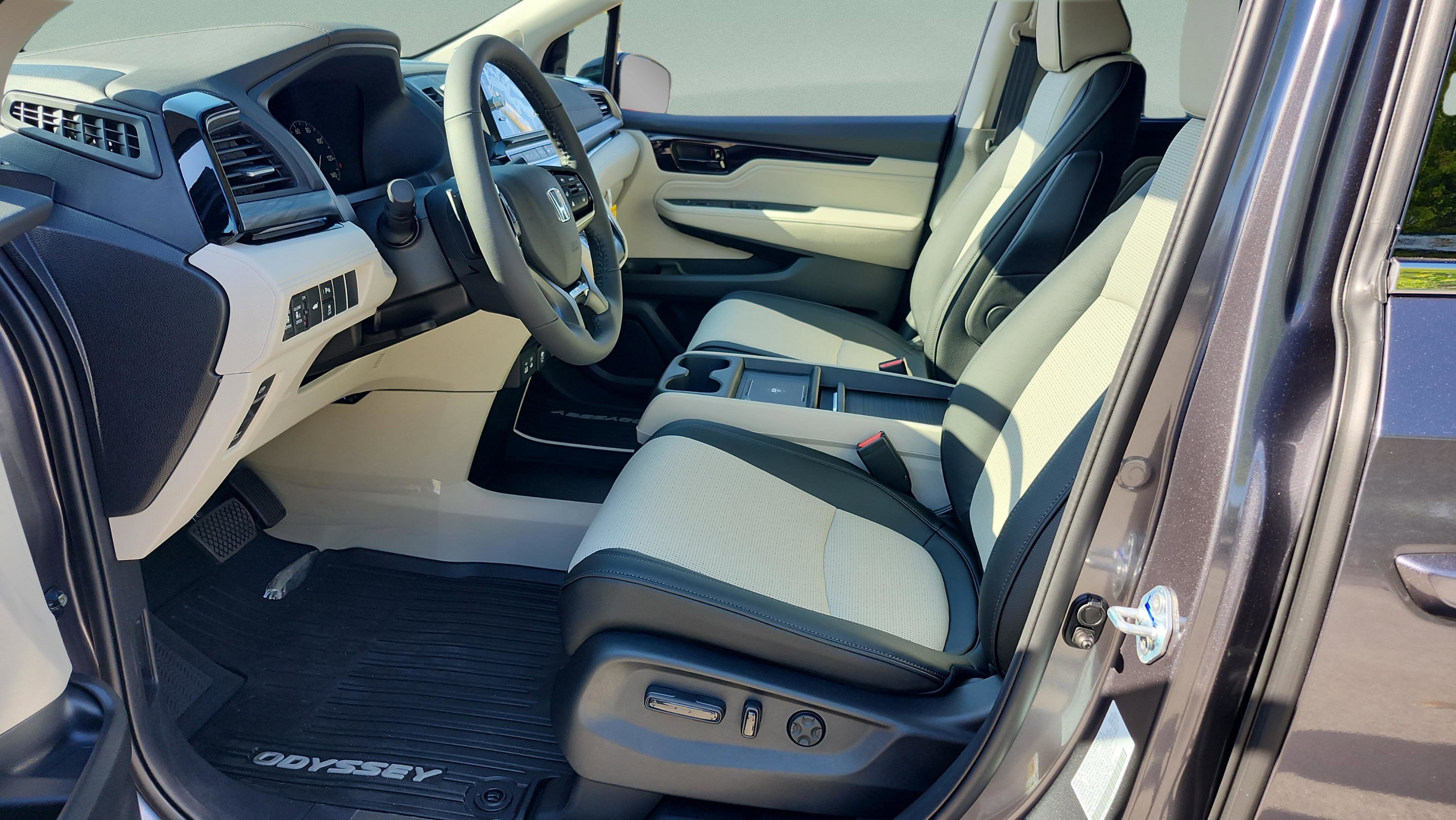 New 2026 Honda Odyssey Elite image 9