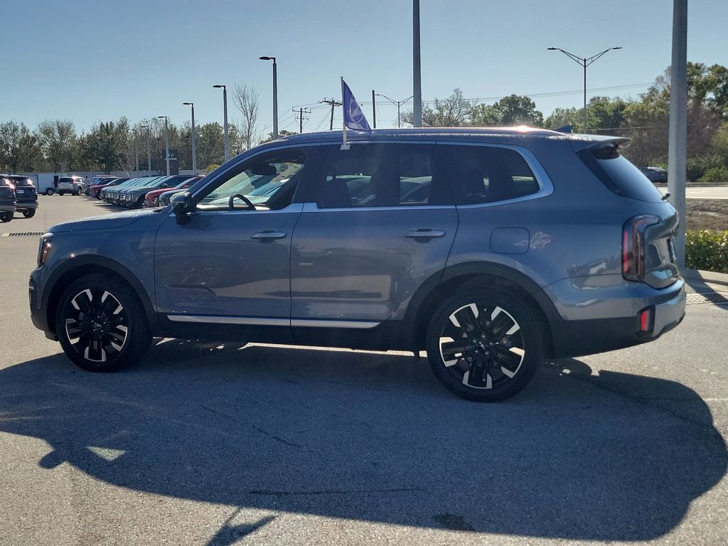 Used 2023 Kia Telluride SX image 9