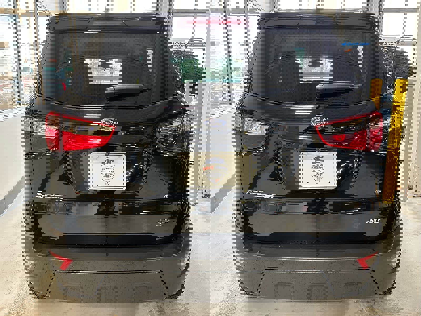 Used 2020 Ford EcoSport SE w/ SE Convenience Package image 7