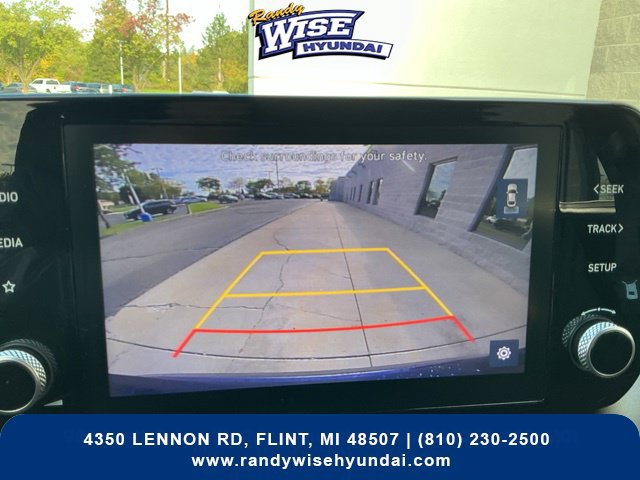 Used 2021 Hyundai Santa Fe SEL AWD/4WD image 3