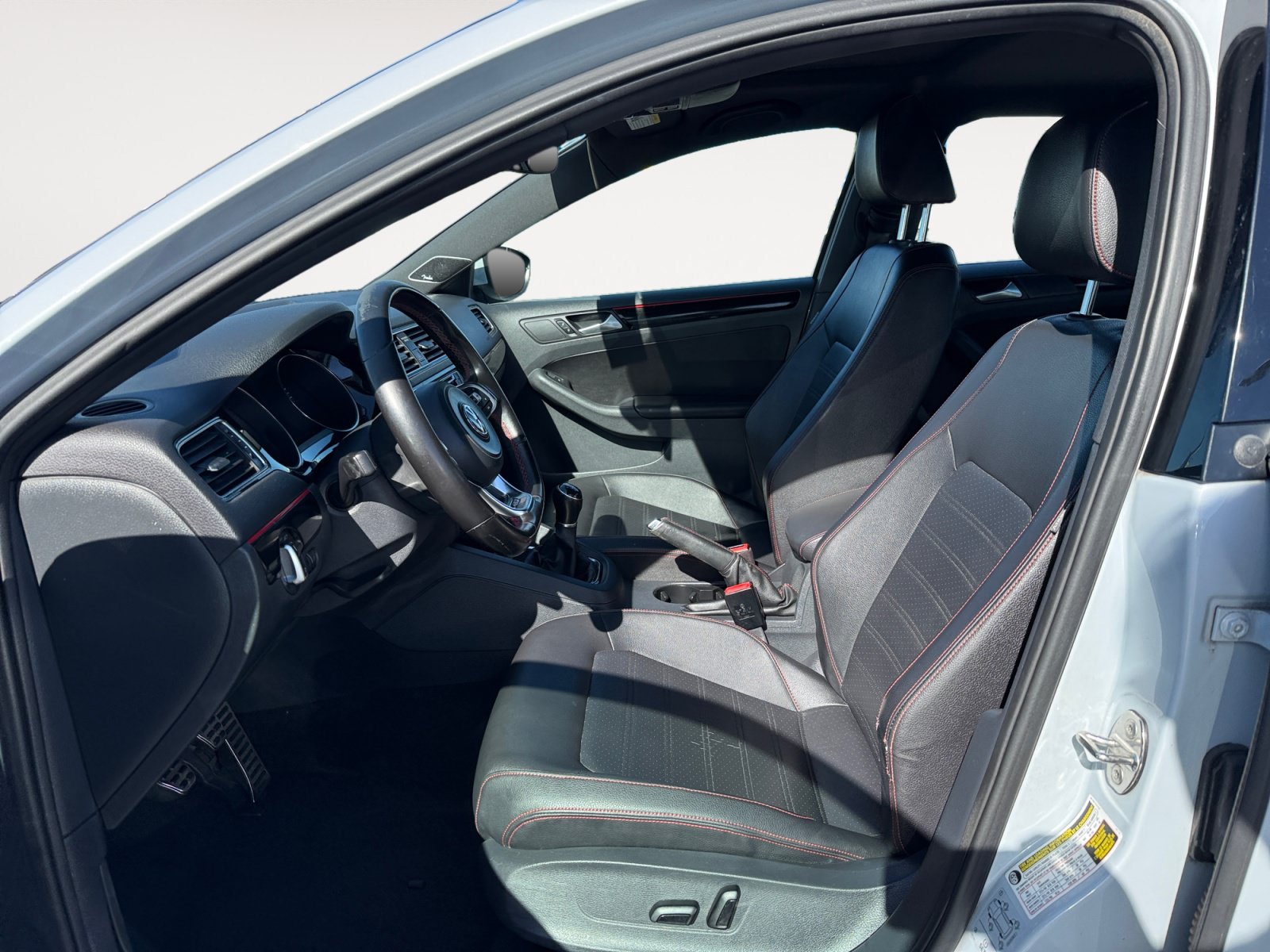 Used 2017 Volkswagen Jetta GLI FWD image 10