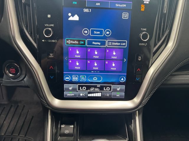 Used 2022 Subaru Outback Limited AWD/4WD image 3