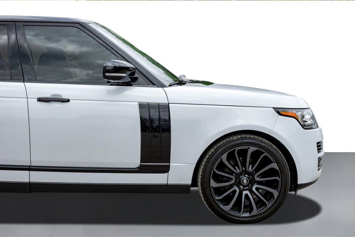 Used 2017 Land Rover Range Rover Supercharged image 7