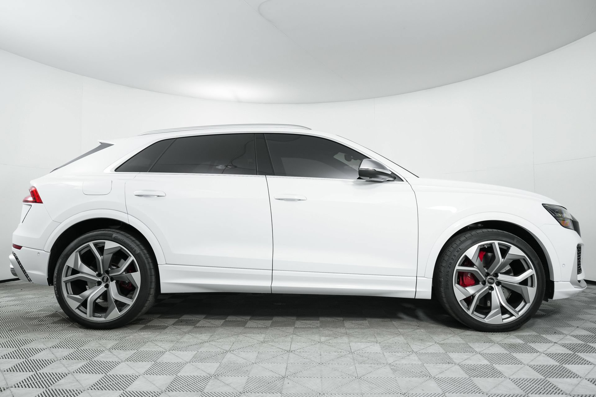 Used 2024 Audi RS Q8 AWD/4WD image 8