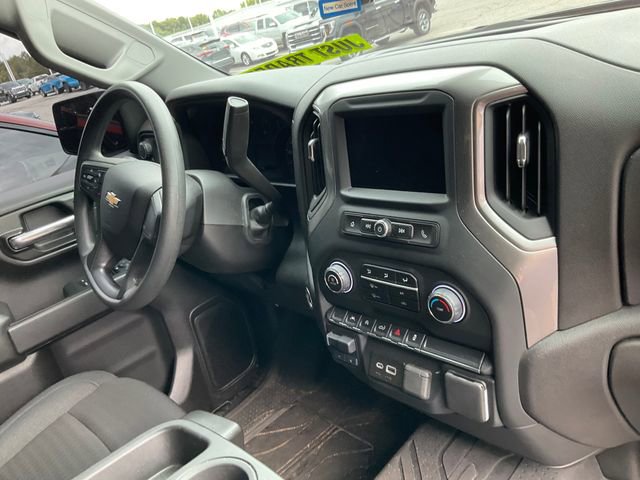 Certified 2024 Chevrolet Silverado 1500 Custom w/ Turbomax Blackout Package AWD/4WD image 13