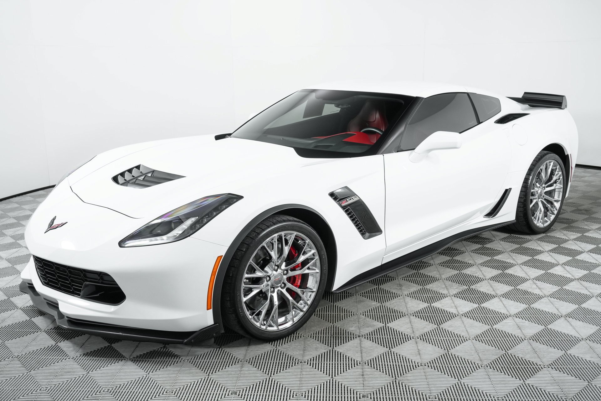Used 2015 Chevrolet Corvette Z06 w/ 3LZ Preferred Equipment Group RWD 360° Tour