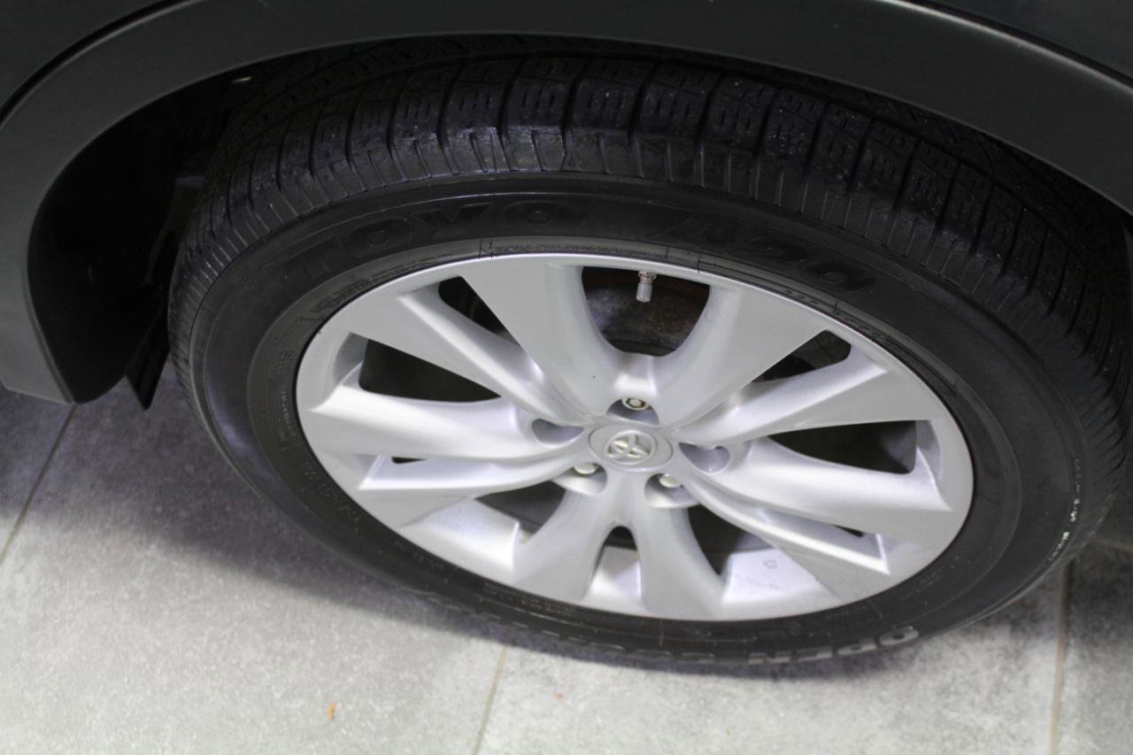 Used 2015 Toyota RAV4 Limited w/ Technology Package image 31