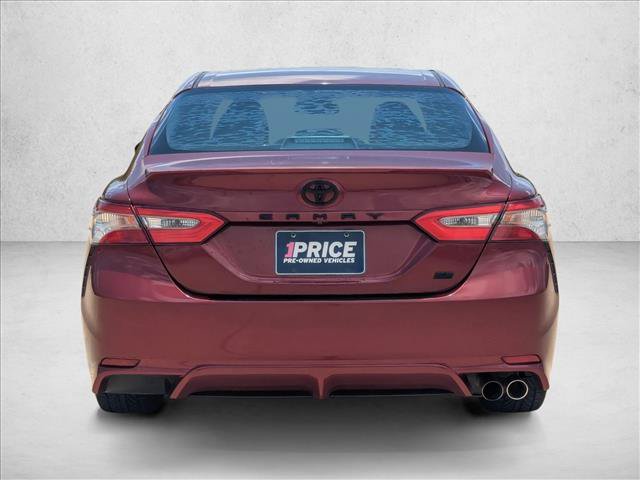 Used 2018 Toyota Camry SE w/ Moonroof Package FWD image 6