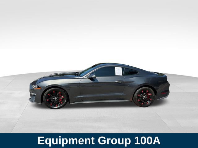 Used 2018 Ford Mustang Coupe image 2
