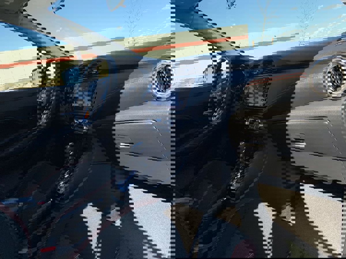 Used 2024 Nissan Versa SR image 29