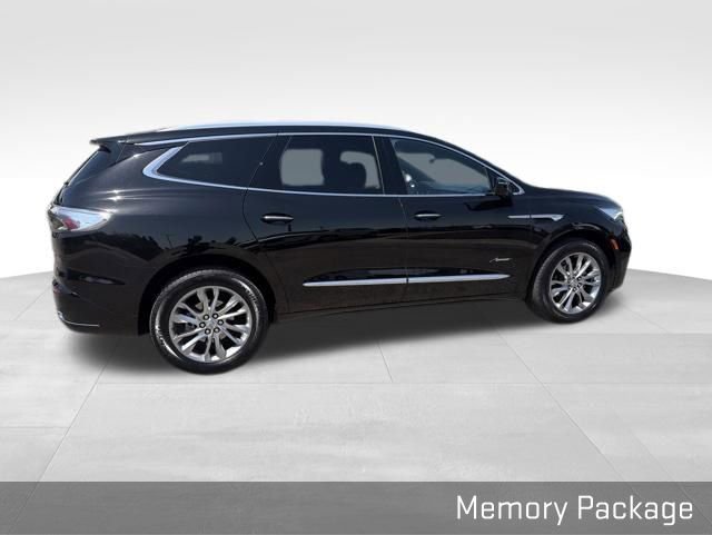 Used 2023 Buick Enclave Avenir AWD/4WD image 14