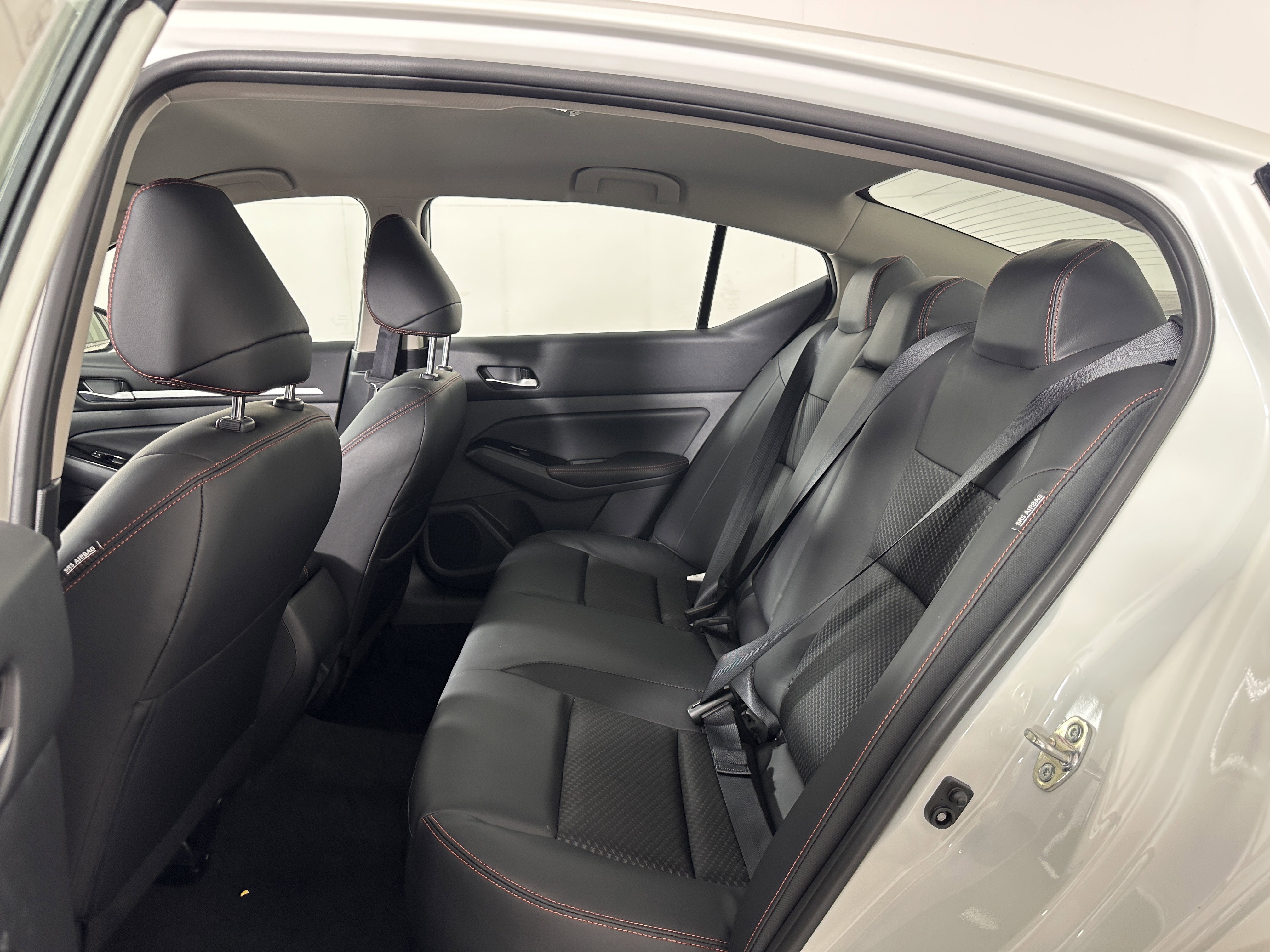 New 2025 Nissan Altima 2.5 SR image 11