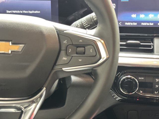 Used 2025 Chevrolet Trax LT w/ Driver Confidence Package FWD image 18